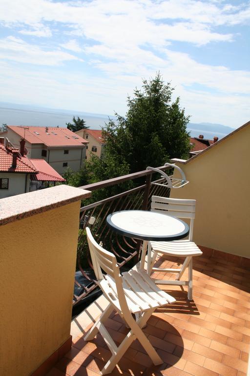 Ičići Apartments Petricic With Swimming Pool מראה חיצוני תמונה